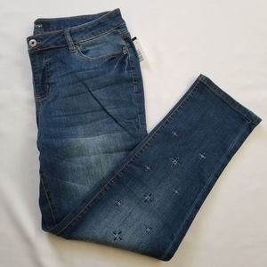 Embroidered Stretch Jeans. Size 8